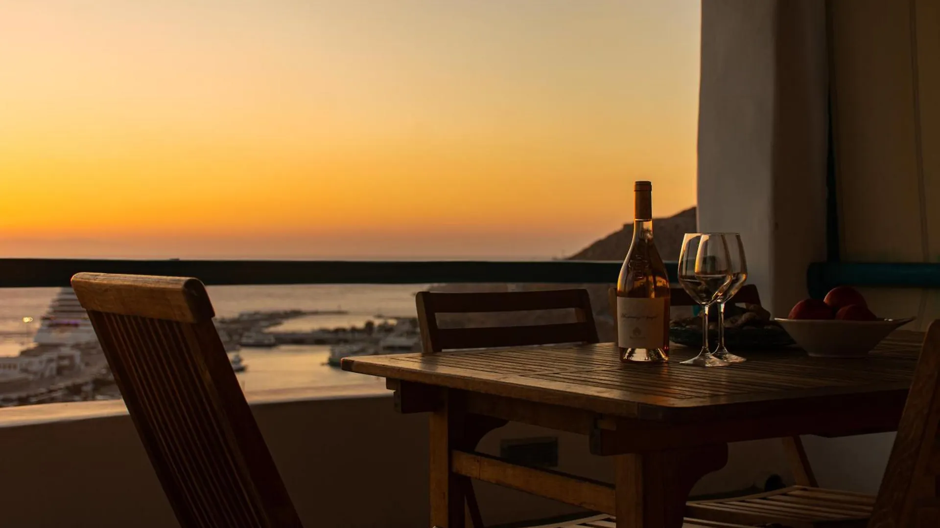 Sunset Breeze Villa And Apartments تورلوس