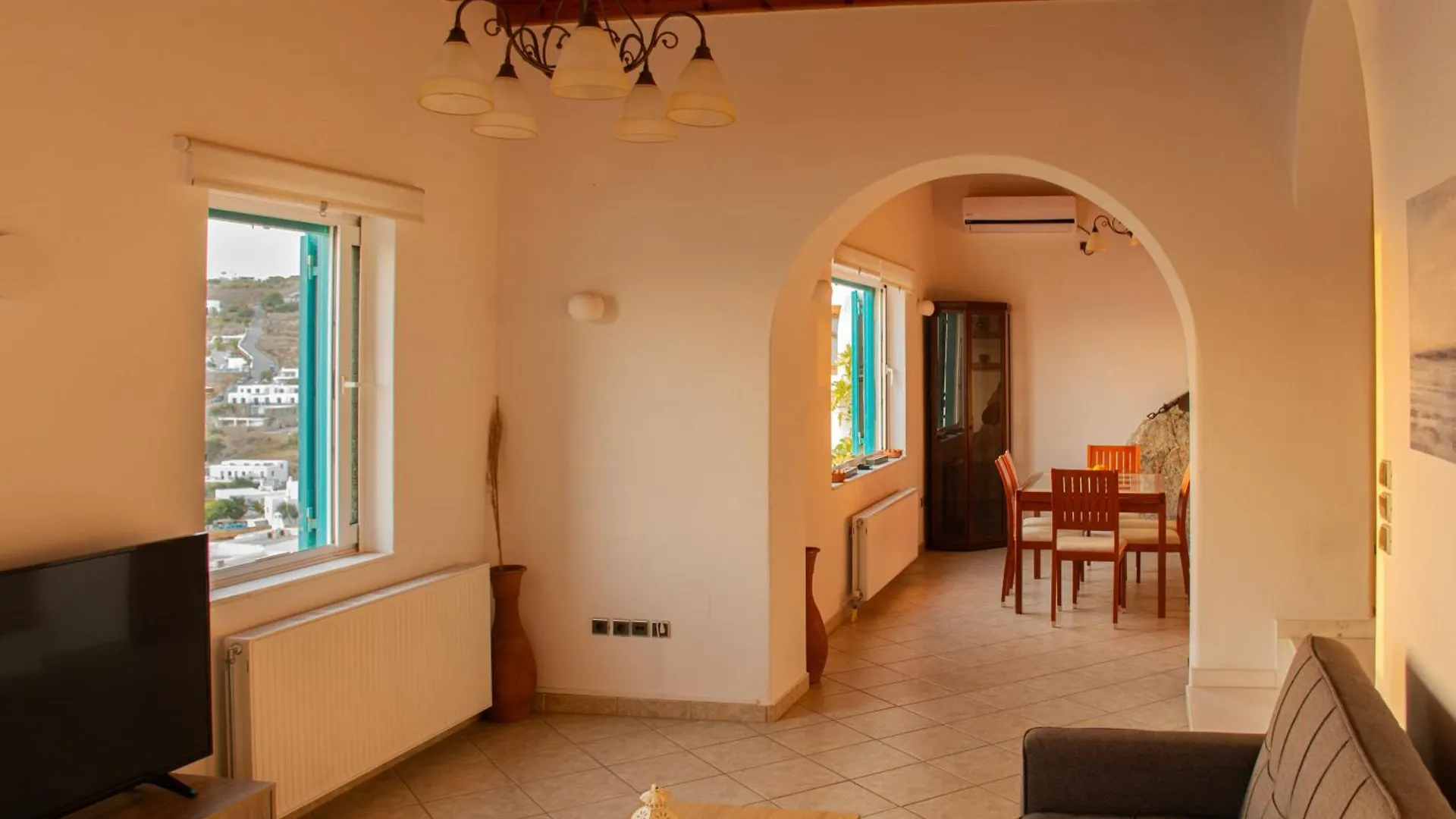 Sunset Breeze Villa And Apartments تورلوس